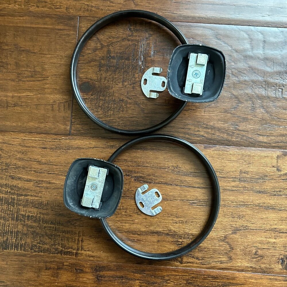 Bathroom Towel holders oil rubbed broze (2) - Picture 4 of 6